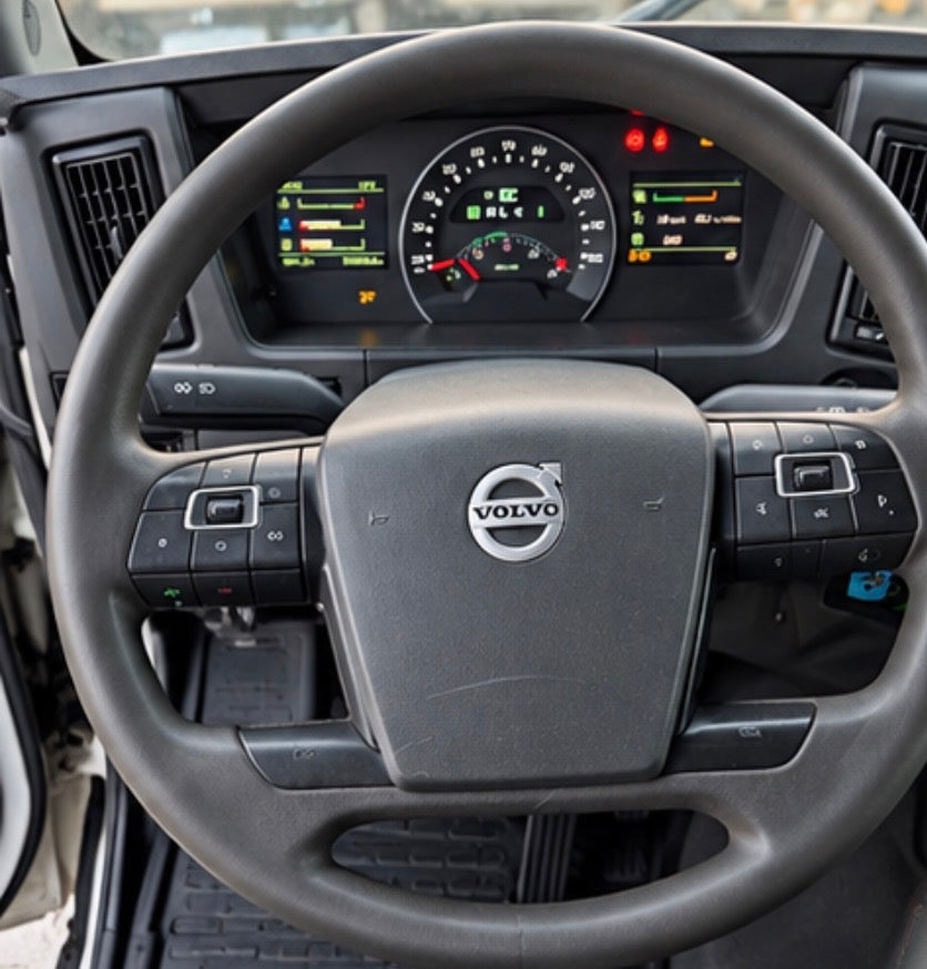 CABINA COMPLETA VOLVO FMX 2018  segunda mano 7/10 buen estado