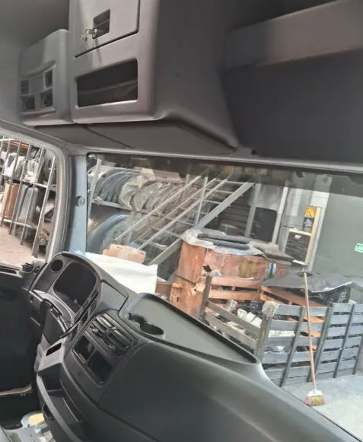 CABINA TECHO ALTO ATEGO SEMIARMADA NUEVA